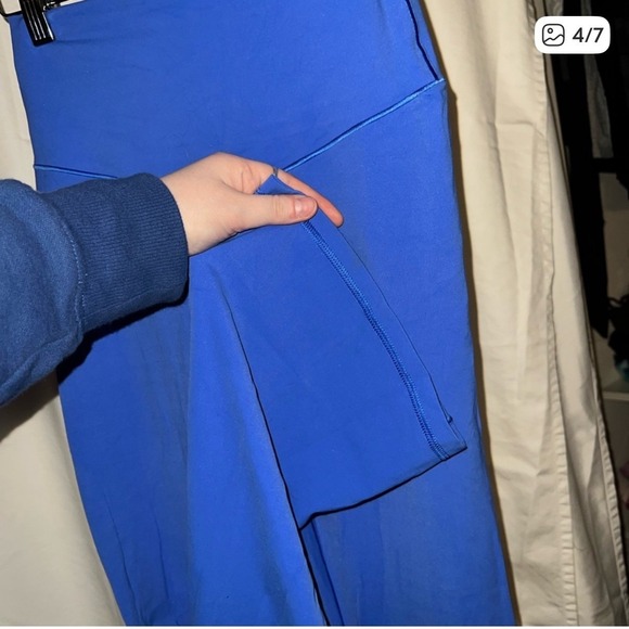 OFFLINE By Aerie Real Me Flare Crossover Hi-Rise Leggings Blue Size Med EUC - Picture 2 of 4